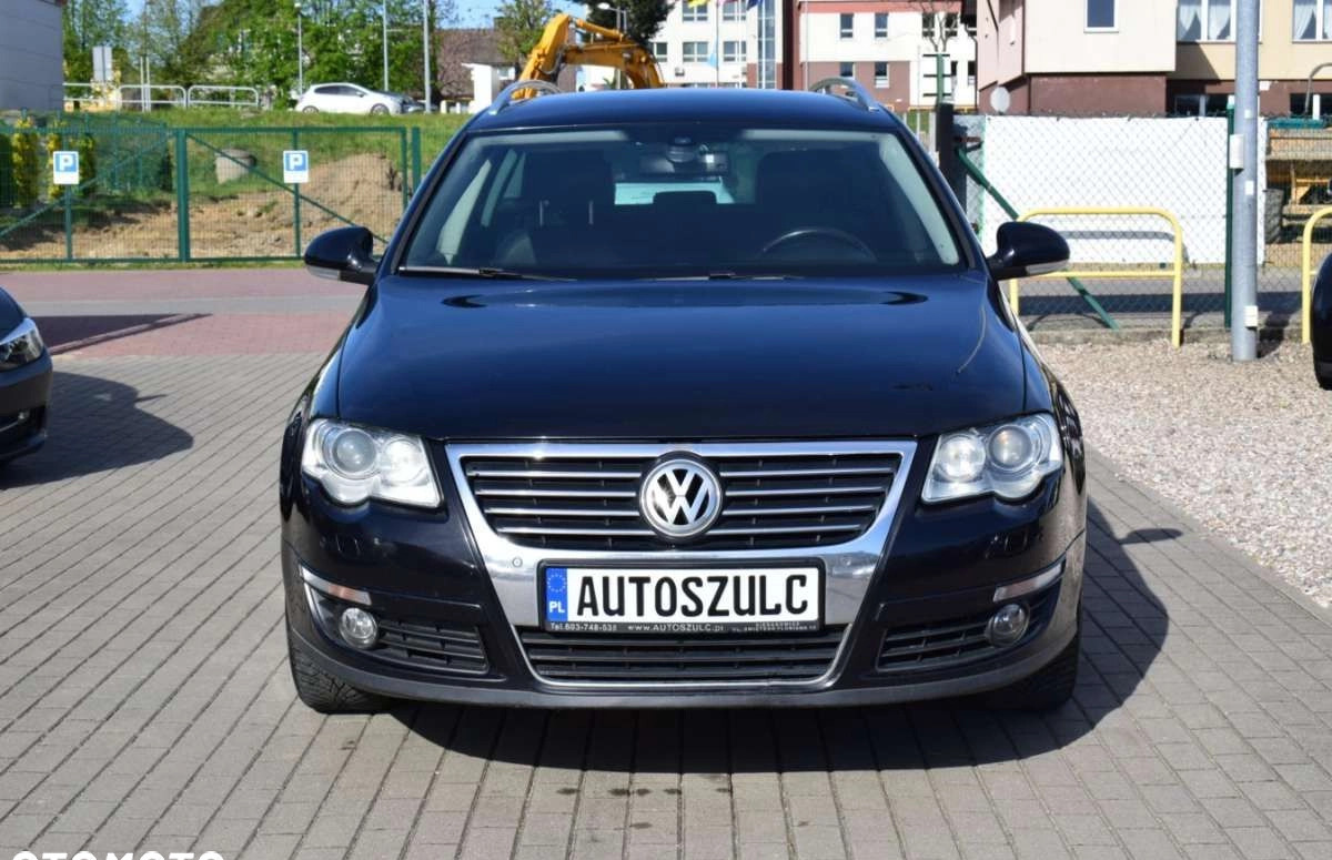 Volkswagen Passat cena 19900 przebieg: 301139, rok produkcji 2006 z Tczew małe 742